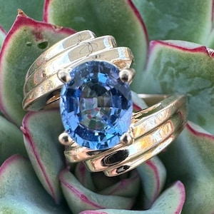 Vintage, 14K Gold, Topaz Ring, Size 7 3/4, 4.7 Grams