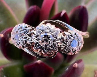 Vintage, 18K Gold, Diamond Ring, Size 7 1/2, 2.55 Grams