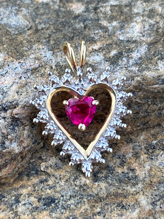 Vintage 10K Gold Two Tone Heart Pendant 