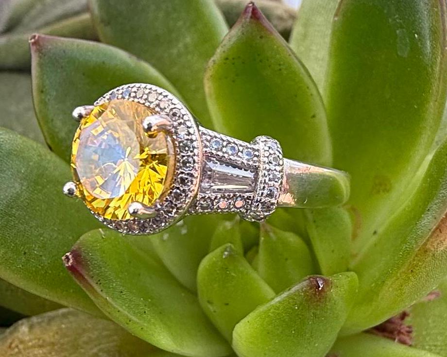 Vintage, Sterling Silver, 925 Cubic Zirconia Ring, Size 9 1/2, 3.5 Grams