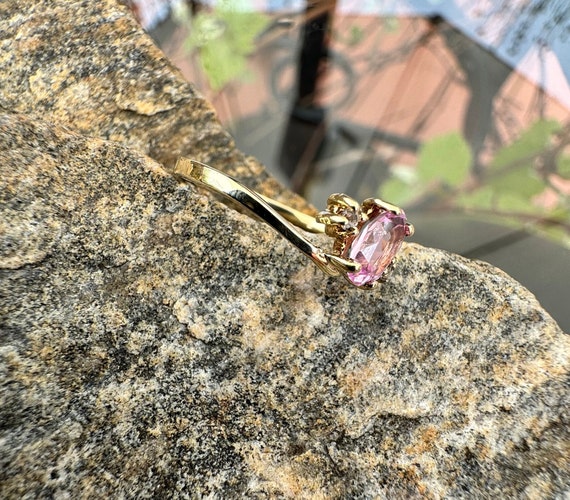 Vintage, 10K Gold, Pink Topaz With Diamonds, Ring… - image 6
