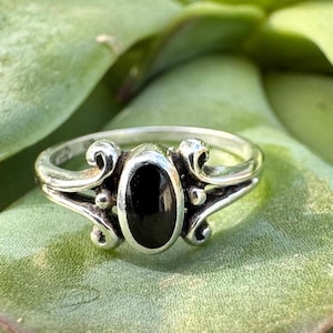Vintage, Sterling Silver, 925 Onyx Ring, Size 5, 1.65 Grams