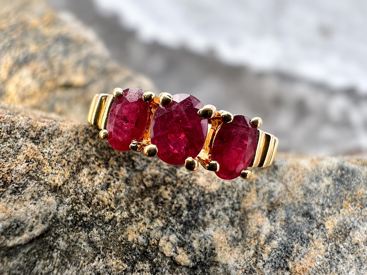 14K Yellow Gold Oval Ruby Three Stone Ring, July Birthstone Band, Size ...