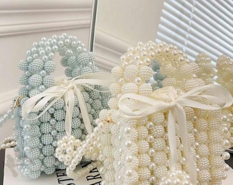 Clutch de perlas hecho a mano: bolso de noche rosa, azul cielo y blanco