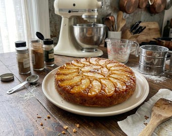Ricetta della torta di mele in PDF | Torta di mele rovesciata al caramello e mele | Idea per un dolce autunnale | Ricetta facile da preparare in casa