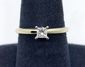 0.30 ct F/VS2 Princess Cut Diamond Solitaire Engagement Ring 14K Yellow Gold