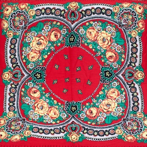 VINTAGE Schal aus Baumwolle. Ukrainischer Folkloreschal, ukrainischer quadratischer Blumenschal, roter Schal Stirnband Kopftuch, Babuschka Schal