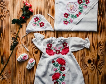 Ukrainian Newborn set Girl: Embroidered dress, cap, booties, kryzhma. Ukrainian Baptismal set for baby. Vyshyvanka Newborn Outfit.
