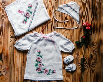 Newborn set: Embroidered dress, cap, booties, kryzhma. Ukrainian dresses for Baby girls. Vyshyvanka Newborn Outfit. Baptism clothing