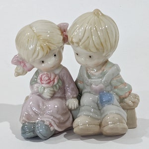 Salt Pepper Boy Girl Bench Shakers ©1997 Table Shakers Vintage Collectible