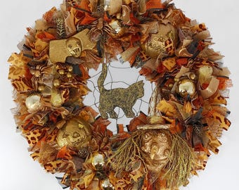 Wreath: Halloween–Gold Black Tulle–Black Cat–Gold Witch Pumpkin Bat Spiders