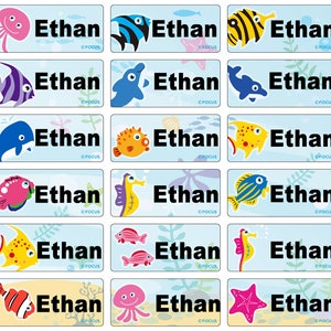 Sea World - 60 gepersonaliseerde naamstickers, waterdicht, vaatwasmachinebestendig, naamstickers voor waterflessen, naamstickers voor lunchboxen