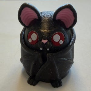 Vampire Bat Clicker – Gothic Fidget Toy & Desk Collectible