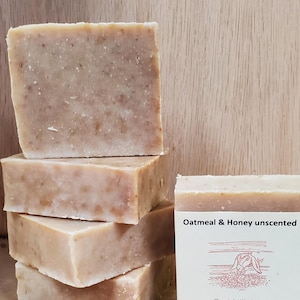 Oatmeal Honey Goat&#39;s Milk Soap