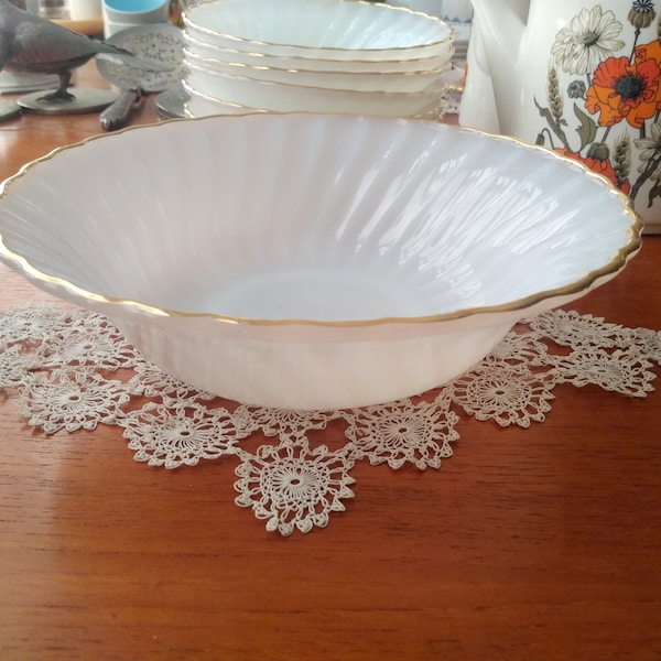 Anchor Hocking Vintage 'Fire King' Milk Glass Ovenware Dishes in the Shell Pattern. 22 carat gold.Made in U.S.A.Lovely Collectable Glass.VGC