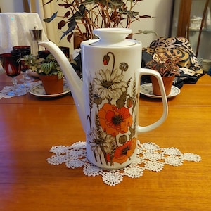 J&G Meakin Fine Studio Pottery Große Kaffeekanne im kultigen Mohnblumen Muster. Hergestellt in Longton.Stoke-on-Trent. England. Im VGC. Retro Meakin