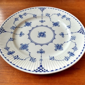Furnivals 9&quot; Denmark Vintage Dinner Plate in the Iconic Blue & White Pattern. Made In Staffordshire. England in 1980&#39;s.Fully Stamped. In VGC