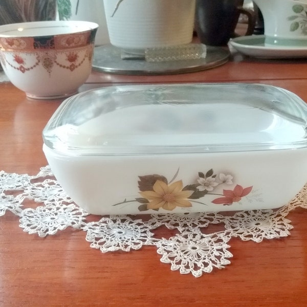 JAJ Pyrex Vintage Butter Dish & Lid in Autumn Glory the Popular Classic Pattern. Made in England 1970's. Mid Century Modern Pyrex. In VGC