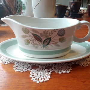 Vintage Woodsware China Gravy Boat+ Saucer/spare Tea Saucers in the Classic Clovelly Pattern.Made In Stoke-on-Trent England 1960&#39;s. In VGC