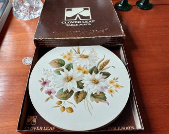 Lovely and Idyllic Vintage 5 Round Lady Clare Placemats. Pink