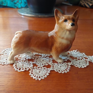 Vintage Coopercraft ( 5.5&quot;) Corgi Glazed Figurine. Made in Tunstall, Stoke-on-Trent. Staffordshire. In VCG. Retro Collectable