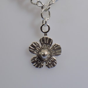 Argentium SIlver Flower Pendant Necklace, 25th Birthday Gift, 25th Anniversary Gift