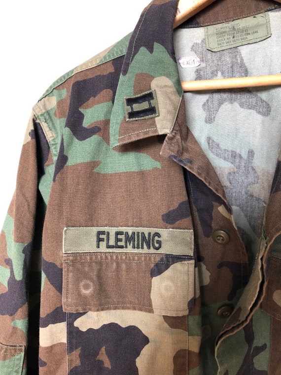 Military issued medic camo jacket with patched an… - image 2