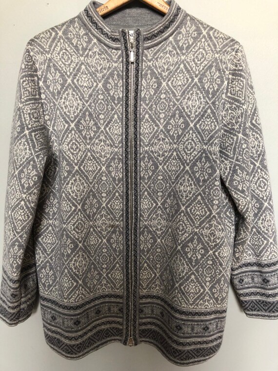 vintage pendleton sweater