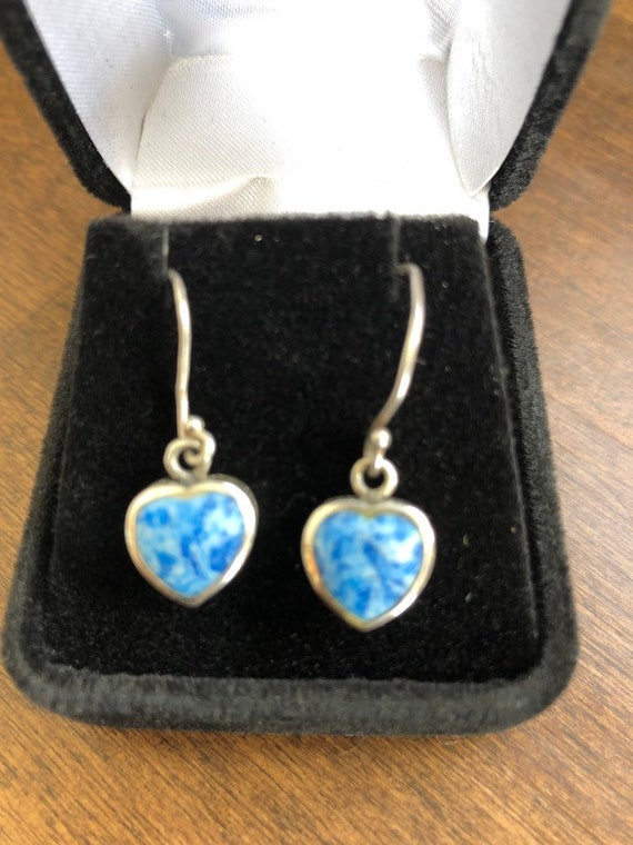 Beautiful heart dangly earrings