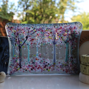 Pretty Fused Glass 'PixieDust' Mauve/Grey Tint Woodland Ribbed Soap Dish, Gift for her, Present, Birthday, Anniversary, House Warming
