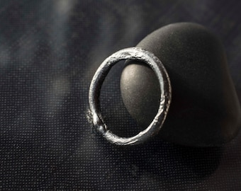 Sierlijk gesmolten zilveren ring, geoxideerde zilveren ring, rustieke zilveren ring, cadeau voor hem, gesmolten slver ring, organisch gevormde ring, getextureerde ring