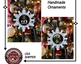 CHRiSTMAS GNOME Handmade Ornaments, Christmas SNOWFLAKe, Gnome ornament, Grinch Christmas ornament, #ChristmasOrnament, #GnomeOrnament