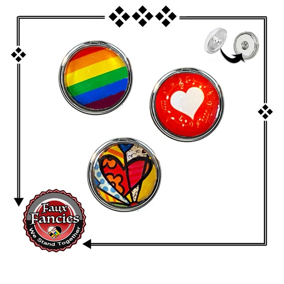 18mm SNAP BUTTONs, CABOCHON Snap Charms, Heart Snaps, Gay Pride Flag, Hear tCharm, #BraceletCharms, #BraceletSnaps. #HeartSnap, #GayPride