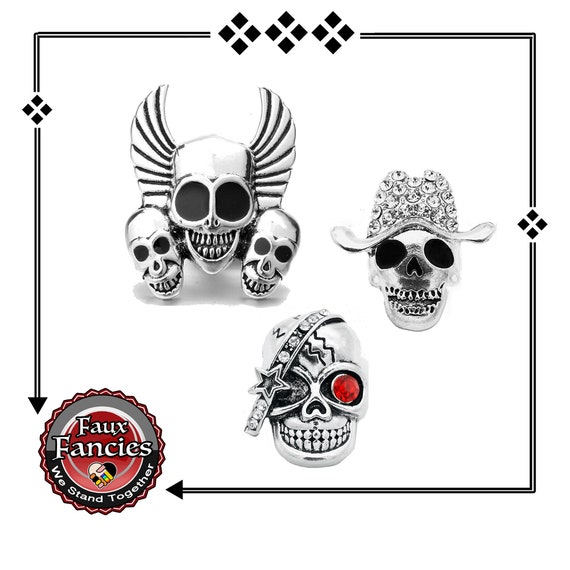 Skeleton Snap Buttons, Halloween Ginger Snaps, 18mm Snap on Charms, Interchangeable Snap, Rhinestone Snaps, Snap Snap, Jewelry gift