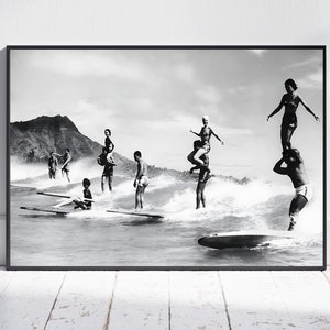 Vintage Surf Poster, Surfbrett Poster, schwarz weiß, Surfing Print, Strand Haus Dekor, Surfing Poster, Surfbrett Wandkunst, Surfer, Digital