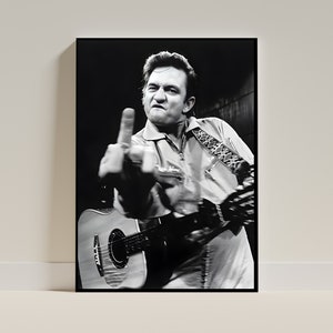Poster di Johnny Cash - Dito medio - Stampa fotografica vintage - Decorazione da parete musicale - Arte da parete iconica - Avvolto - Stampato - Idea regalo 517 - Scarica