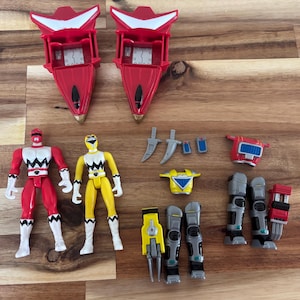 Figuras de acción de los Power Rangers de Bandai.