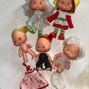 Vintage 1979 Strawberry Shortcake Dolls American Greetings Lot of 5