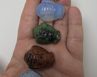 Mini Bee Carving (Roughly 1-1/4")