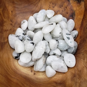 Small Moonstone Tumble (Little to No Flash)
