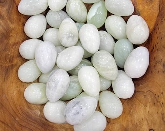 Mini Xiu Jade Egg (Roughly 1-3/16" tall)