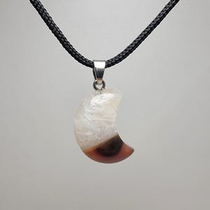 Quartz & Heat-Treated Agate Moon on AdjustableParacord
