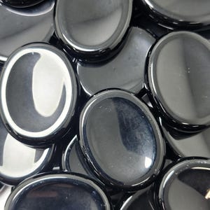 Obsidian Worry Stone (Roughly 1-13/16&quot;)