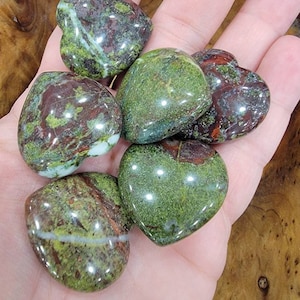 Dragon Blood Stone Heart (1-3/16&quot;)