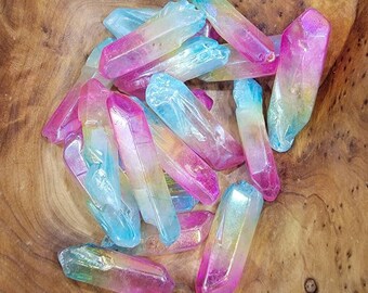 Tumbled Tri-Color Jelly Aura Quartz Piece