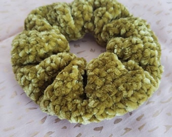 Scrunchie: Jumbo, Velvet, Pear Green