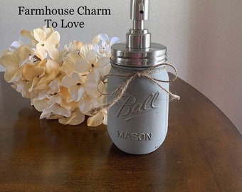 Mason jar soap dispenser,farmhouse bathroom decor,kitchen decor,lotion dispenser,mason jar decor,farmhouse decor