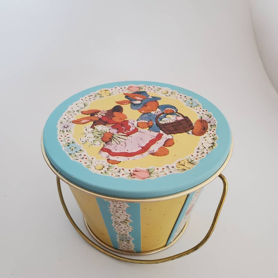 Sadter Rabbit Tin Vintage 1987 Easter Rabbit Tin Bucket Pastels Candle Holder Bucket Tin ...