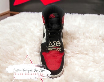 Delta Sigma Theta Shoe Lace Charms