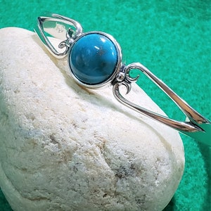 Simple Sterling Silver Curlicue Heart Cuff With 12 MM Tibetian Turquoise Stone - Small